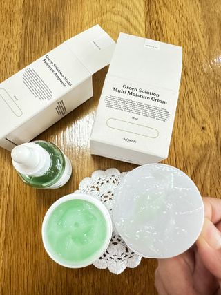 [녹산] 그린 솔루션 멀티 수분 앰플 + 그린 솔루션 멀티 수분크림 — 4.5점을 준 리뷰어가 2022년 10월 올린 사용 사진
