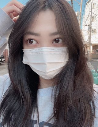 더소설 소설 블랙아이래쉬 세럼 10g(SOSEOL BLACK EYELASH SERUM 10g) — 5점을 준 리뷰어가 2023년 6월 올린 사용 사진
