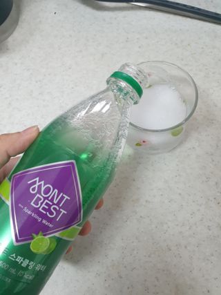 몽베스트 Montbest with Sparkling water Lime20병 — 4점을 준 리뷰어가 2022년 5월 올린 사용 사진
