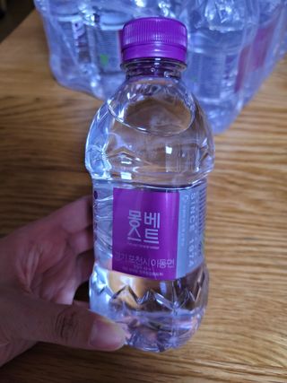 몽베스트 [MONTBEST] 330mL 20병 — 5점을 준 리뷰어가 2022년 4월 올린 사용 사진
