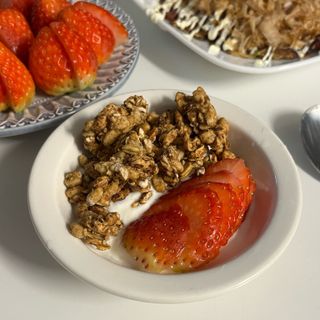 맛있게 먹어도 당 1g 대, 오!그래놀라 저당 통보리 — 5점을 준 리뷰어가 2025년 1월 올린 사용 사진