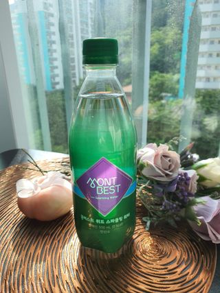 몽베스트 Montbest with Sparkling water Plain 20병 — 5점을 준 리뷰어가 2022년 5월 올린 사용 사진