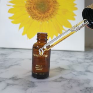 스킨큐어 산다화 비타민c 화이트닝 에센스 30ml — 5점을 준 리뷰어가 2021년 8월 올린 사용 사진