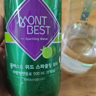 몽베스트 Montbest with Sparkling water Lime20병 — 5점을 준 리뷰어가 2022년 12월 올린 사용 사진