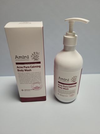 아미니 아크네 퓨어카밍 바디워시 500ml — 5점을 준 리뷰어가 2021년 7월 올린 사용 사진
