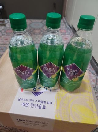 몽베스트 Montbest with Sparkling water Lemon OR Lime 20병(랜덤) — 5점을 준 리뷰어가 2021년 10월 올린 사용 사진