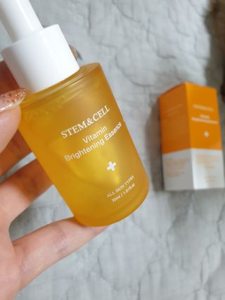 체르엠 스템앤셀 비타민 브라이트닝 에센스 30ml 1개 — 5점을 준 리뷰어가 2021년 7월 올린 사용 사진