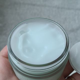 김정문알로에 큐어 큐어 알로에 리프레쉬 젤리 세럼, 큐어 알로에 하이드로 젤리 크림 — 5점을 준 리뷰어가 2021년 4월 올린 사용 사진
