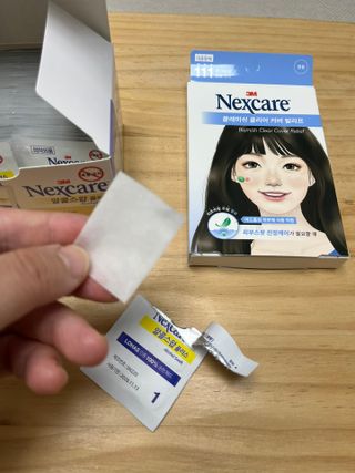 3M 넥스케어 블레미쉬 여드름패치 릴리프 111매(짜기 전 케어) +알코올스왑 증정 — 5점을 준 리뷰어가 2024년 5월 올린 사용 사진