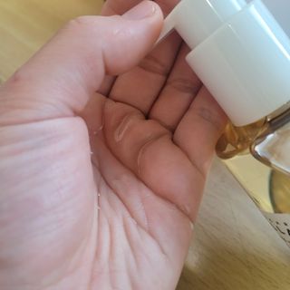 스킨1004 [SKIN1004] 마다가스카르 센텔라 라이트 클렌징 오일 200ml — 5점을 준 리뷰어가 2024년 7월 올린 사용 사진