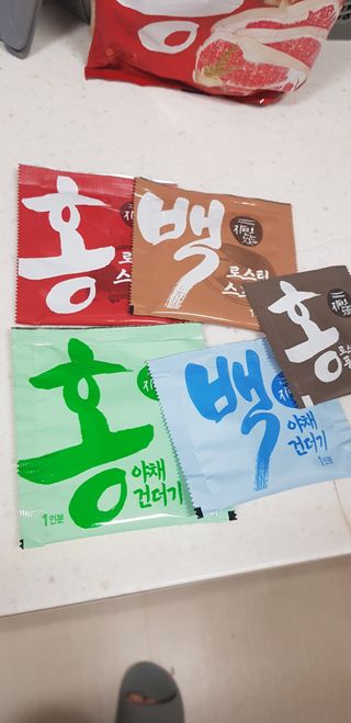 [풀무원] 자연은맛있다 정면, 백면, 홍면  세트 — 4.5점을 준 리뷰어가 2021년 4월 올린 사용 사진