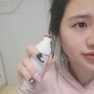 가치 WATERFOX(워터폭스)-엑토인 시카-비옴 하이 워터 크림 (100ml) — 5점을 준 리뷰어가 2023년 3월 올린 사용 사진