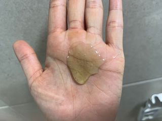 프리마인 메이크업과 들뜨는 각질까지 한방에 깐달걀로! 순하기까지한 셀베이스 그린티클렌저(200ml) — 5점을 준 리뷰어가 2023년 2월 올린 사용 사진