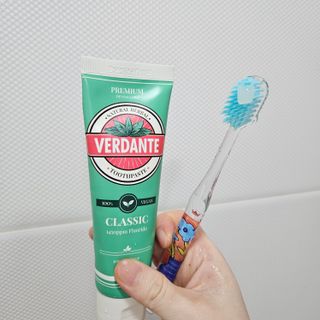 [구매평]베르단테 고불소 충치 치석케어 잇몸치약, 100ml, 3개 — 5점을 준 리뷰어가 2025년 6월 올린 사용 사진