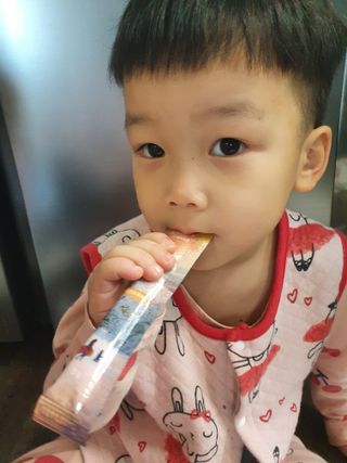 엘리샤코이 아임얼라이브 콤부차 콜라겐 506 스틱젤리 패션프루트 — 5점을 준 리뷰어가 2021년 12월 올린 사용 사진