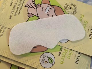 세뚜아(Cettua) 세뚜아 스티키 포어 패치 Cettua Sticky Pore Patch — 4.5점을 준 리뷰어가 2023년 9월 올린 사용 사진