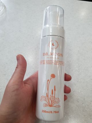 MF프리 [닥터문] 유산균 락토케어 질경초 여성청결제 200ml (폼타입) — 5점을 준 리뷰어가 2022년 7월 올린 사용 사진