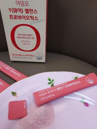 [질 유래 특허 유산균] 아임오 이너밸런스 프로바이오틱스 1박스 [30포] — 5점을 준 리뷰어가 2023년 3월 올린 사용 사진