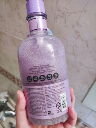 벨먼 내추럴스파 수분광채 스크럽 바디워시 600ml 5종 — 5점을 준 리뷰어가 2022년 5월 올린 사용 사진