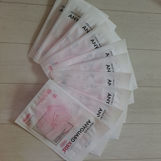 애니가드키즈 라이트 소형 5컬러 각 10매입 [크리미베이지, 코튼핑크, 블루레이크, 페일로즈, 민트그린] — 5점을 준 리뷰어가 2022년 6월 올린 사용 사진
