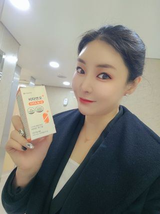 프리마인 성큼다가온 봄, 이너뷰티를 챙겨야 피부도 화사하게, 컨디션도 활기차게. 흡수율을 높인 고효율 비타민. — 5점을 준 리뷰어가 2023년 4월 올린 사용 사진