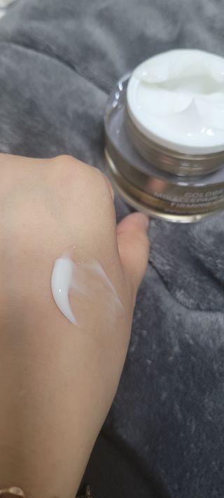 피부미 골드베릴 미라클페어 세레이징 퍼밍 크림 50ml — 4점을 준 리뷰어가 2021년 9월 올린 사용 사진