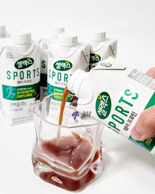 셀렉스스포츠 셀렉스 스포츠 드링크 초콜릿 _ 330ml x 12팩 — 5점을 준 리뷰어가 2021년 11월 올린 사용 사진