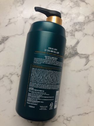 [포레스트스토리] 탈모증상완화 샴푸 1,000ml — 5점을 준 리뷰어가 2022년 8월 올린 사용 사진