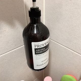 프로방스 프렌치 라벤더 샴푸 1,000ml — 5점을 준 리뷰어가 2021년 5월 올린 사용 사진