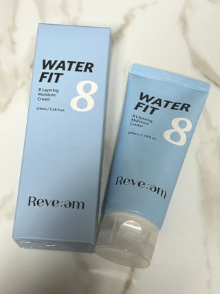나우_ [리브엠]피부 속부터 겹겹이, 촘촘하게! 워터핏8중 수분착붙 크림 — 5점을 준 리뷰어가 2025년 1월 올린 사용 사진
