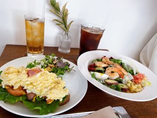 [실리그린] 샐러드 택1 + 샌드위치 택1 + 아메리카노1 — 5점을 준 리뷰어가 2021년 3월 올린 사용 사진