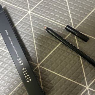 씨스터앤 더블이펙트 워터프루프 아이펜슬 11종 택 1 — 5점을 준 리뷰어가 2021년 12월 올린 사용 사진