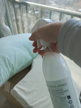 [엠메이데이] 그린티 피톤치드 감쪽같이 500ml + 손소독액 50ml — 4.5점을 준 리뷰어가 2022년 2월 올린 사용 사진