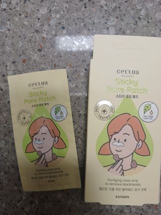 세뚜아(Cettua) 세뚜아 스티키 포어 패치 Cettua Sticky Pore Patch — 5점을 준 리뷰어가 2023년 10월 올린 사용 사진