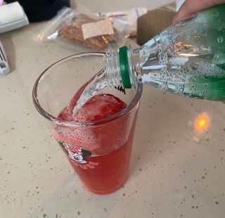 몽베스트 Montbest with Sparkling water Plain 20병 — 5점을 준 리뷰어가 2022년 9월 올린 사용 사진