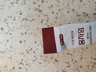 하루 1포로 콜레스테롤, 유산균, 고역가 소화효소까지 한번에 섭취! 다온바이오 홍자임 1개월분(30포) — 5점을 준 리뷰어가 2022년 11월 올린 사용 사진