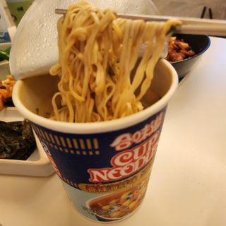 NISSIN 닛신 컵누들  4종 - 씨푸드오리지날, 씨푸드 스파이시, 씨푸드 커리, 씨푸드 XO소스 — 5점을 준 리뷰어가 2022년 12월 올린 사용 사진