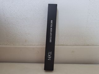 틸디앤 메이크 리얼무드 오토 아이라이너 — 5점을 준 리뷰어가 2021년 12월 올린 사용 사진