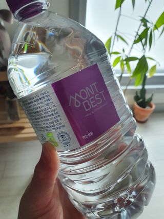 몽베스트 MONTBEST 1L 12입 — 5점을 준 리뷰어가 2022년 4월 올린 사용 사진