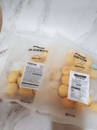 Dog&Ball 독앤볼 [Dog&Ball] 미니찹쌀볼도그 찹쌀치즈볼 — 5점을 준 리뷰어가 2021년 8월 올린 사용 사진