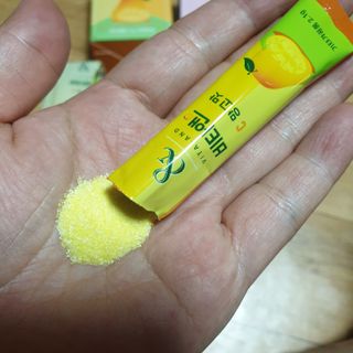 비타앤C 레몬맛, 망고맛 — 5점을 준 리뷰어가 2021년 6월 올린 사용 사진