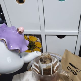 커스프 드립백 커피 G1원두 버라이어티팩 12g 12개입 — 5점을 준 리뷰어가 2022년 8월 올린 사용 사진