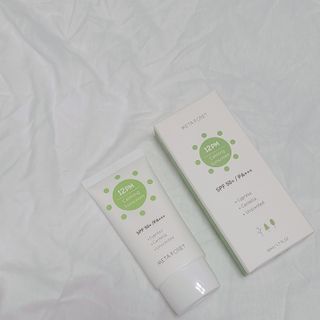 메타포레 12PM  카밍 선스크린 — 5점을 준 리뷰어가 2021년 8월 올린 사용 사진
