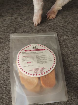 [졸리졸리] 애견 치즈스틱 (HORSE MILK CHEESE) — 3.5점을 준 리뷰어가 2023년 1월 올린 사용 사진