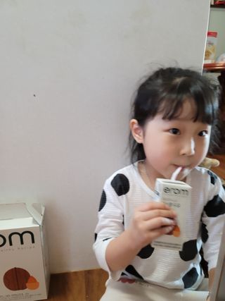 이롬 erom 황성주박사의 국산콩 두유 호두와 아몬드 — 5점을 준 리뷰어가 2020년 12월 올린 사용 사진