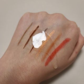 비알티씨 BRTC 안티폴루션 앤 블랙헤드 클렌징오일 300ml — 5점을 준 리뷰어가 2022년 12월 올린 사용 사진