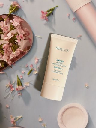 엠디스픽 무향자차 수분 선크림 PSF50+ PA++++ 50ml — 5점을 준 리뷰어가 2023년 3월 올린 사용 사진