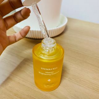 체르엠 스템앤셀 비타민 브라이트닝 에센스 30ml 1개 — 4점을 준 리뷰어가 2022년 1월 올린 사용 사진
