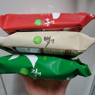 [풀무원] 자연은맛있다 정면, 백면, 홍면  세트 — 3점을 준 리뷰어가 2021년 4월 올린 사용 사진