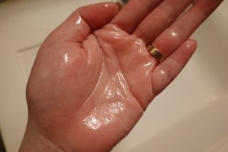 레드투래드 안티더스트 클렌징 오일 150ml — 3점을 준 리뷰어가 2021년 10월 올린 사용 사진